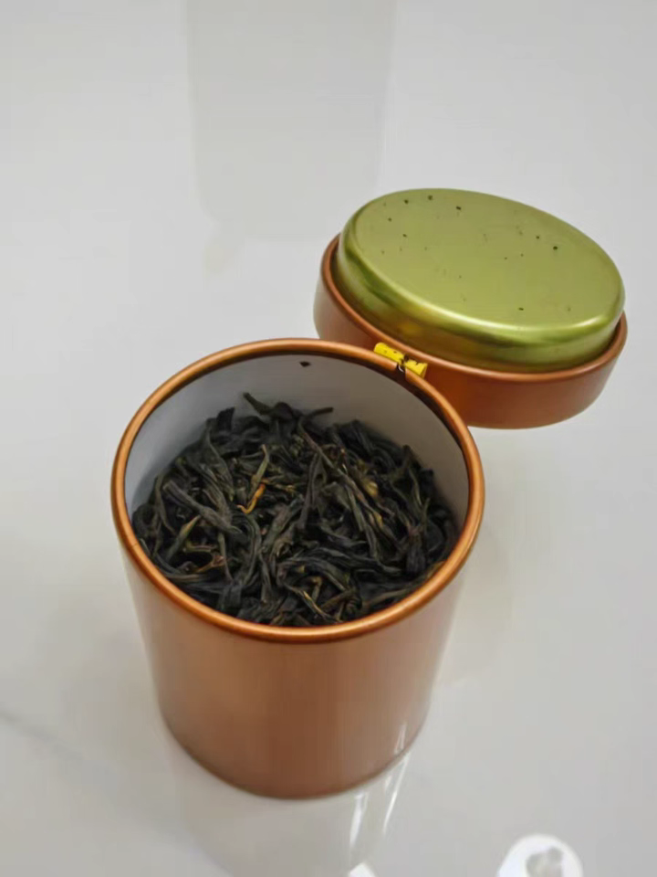 Small gold pot tea ceremony authentic special gold junmei big red robe Lapsang Souchong strong fragrance black tea tea gift box